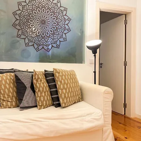 Cozy 143 * Lissabon